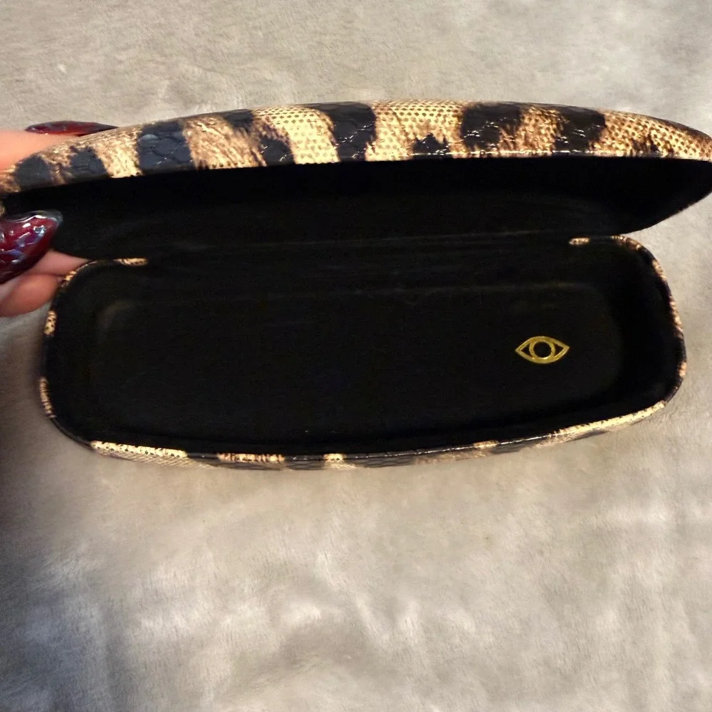 Sofia Vergara x Foster Grant Leopard Hard‎ Eyeglasses Case